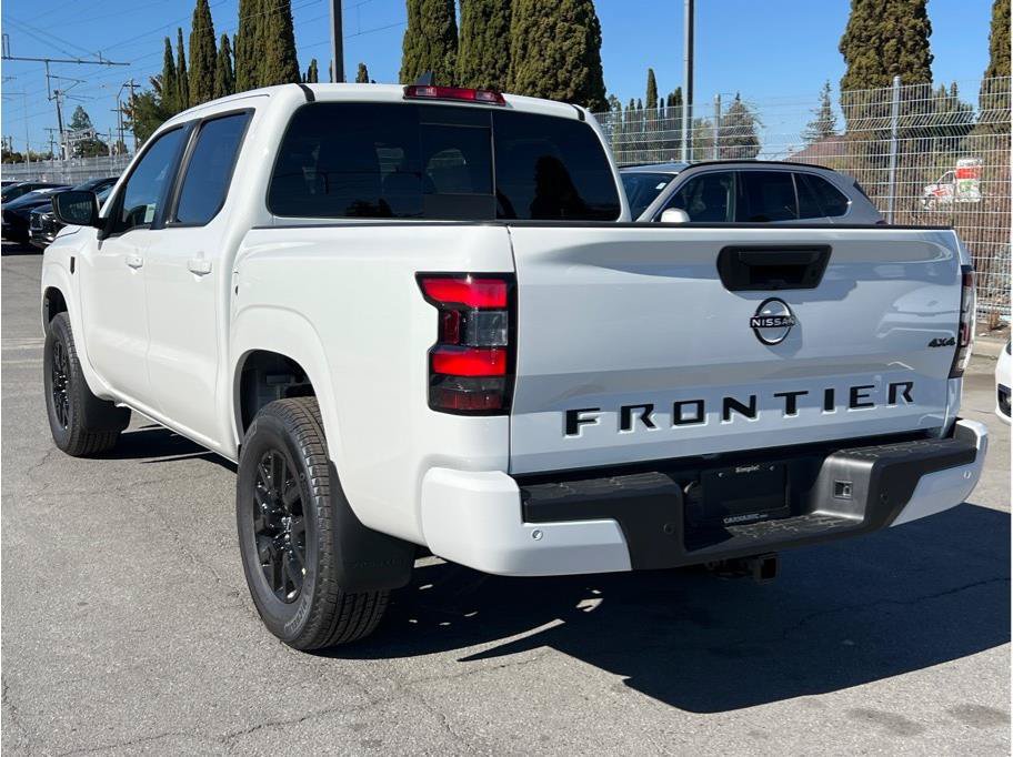 New 2026 Nissan Frontier SV w/ Tow Package AWD/4WD image 6