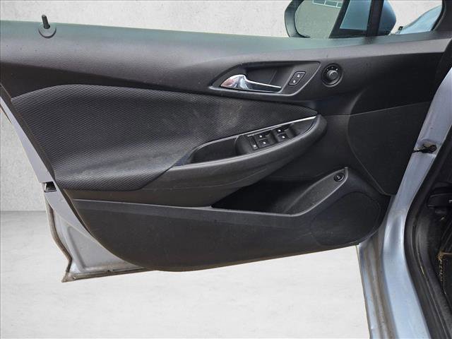 Used 2017 Chevrolet Cruze LS FWD image 11