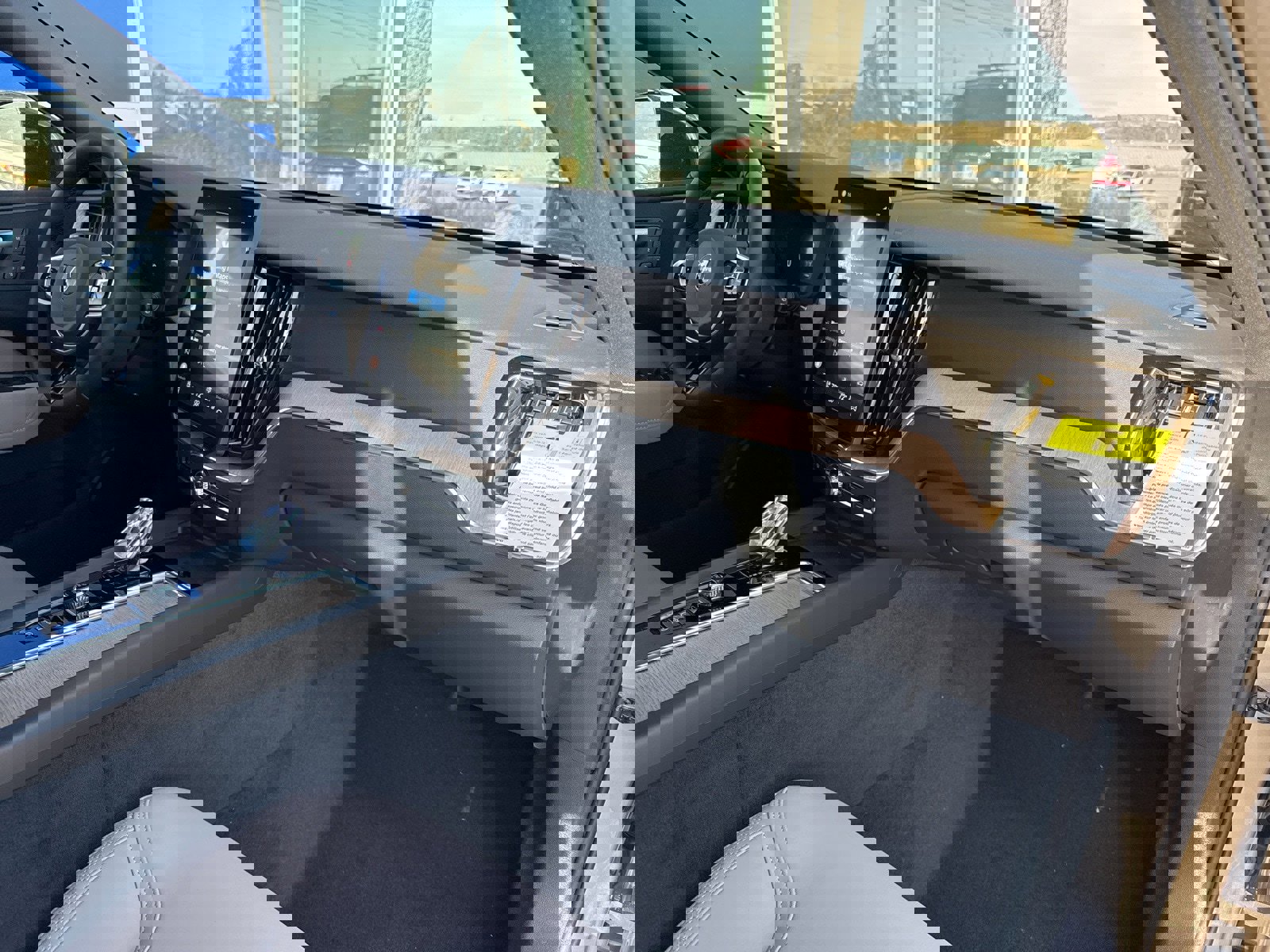 New 2026 Volvo XC60 B5 Plus w/ Protection Package Premier image 14