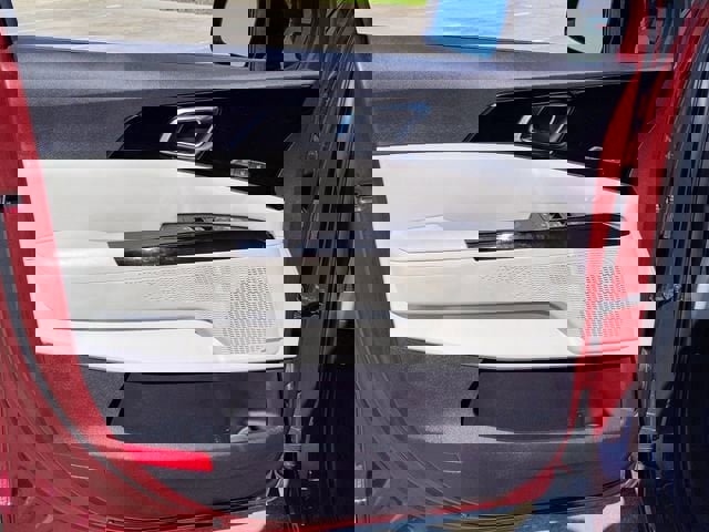 Used 2022 Kia Carnival SX Prestige image 17