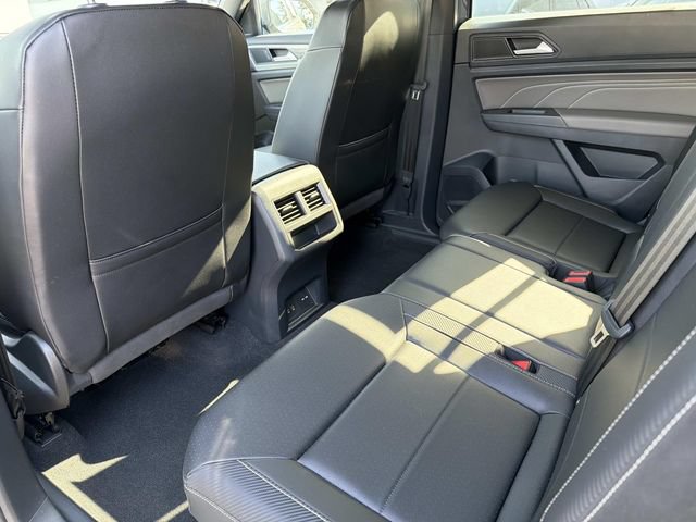 Certified 2023 Volkswagen Atlas Cross Sport SE w/ Black Wheel Package AWD/4WD image 10