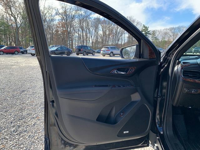 Used 2022 Chevrolet Equinox RS w/ RS Leather Package image 25