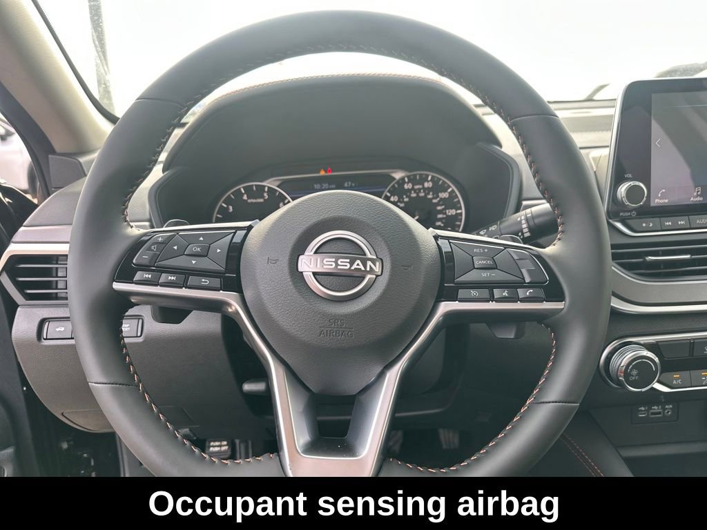 Used 2025 Nissan Altima 2.5 SR image 15