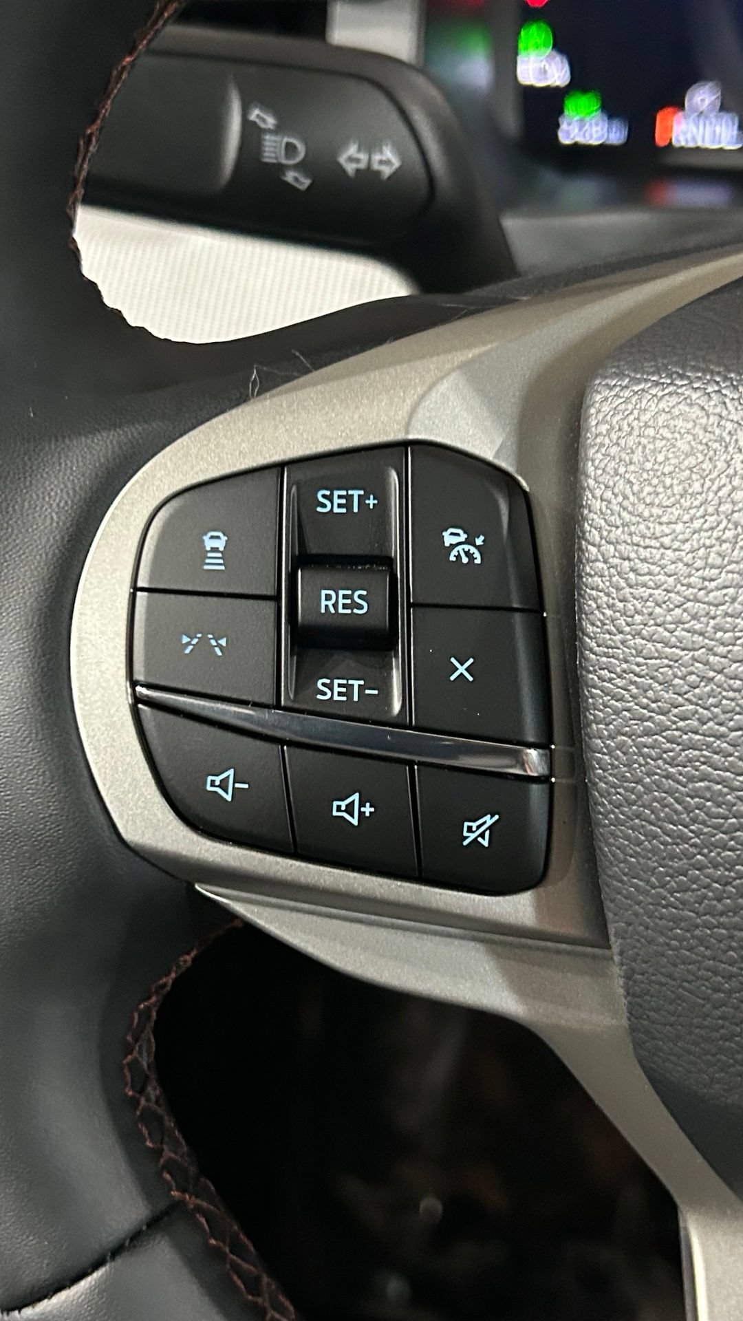 New 2026 Ford Explorer Active w/ Active Comfort Package AWD/4WD image 77