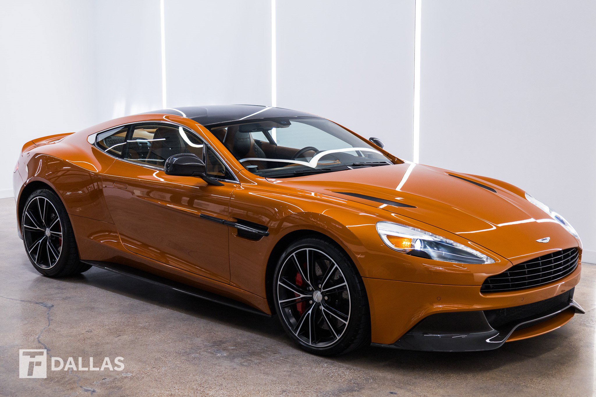 Used 2014 Aston Martin Vanquish Coupe RWD image 26