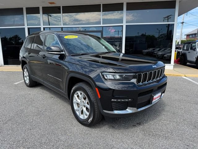 Used 2023 Jeep Grand Cherokee L Limited AWD/4WD image 2