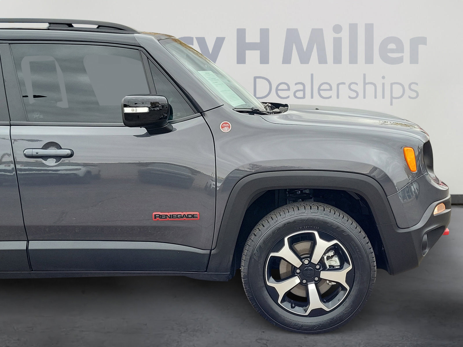 Used 2022 Jeep Renegade Trailhawk w/ Sun/Sound Group image 8