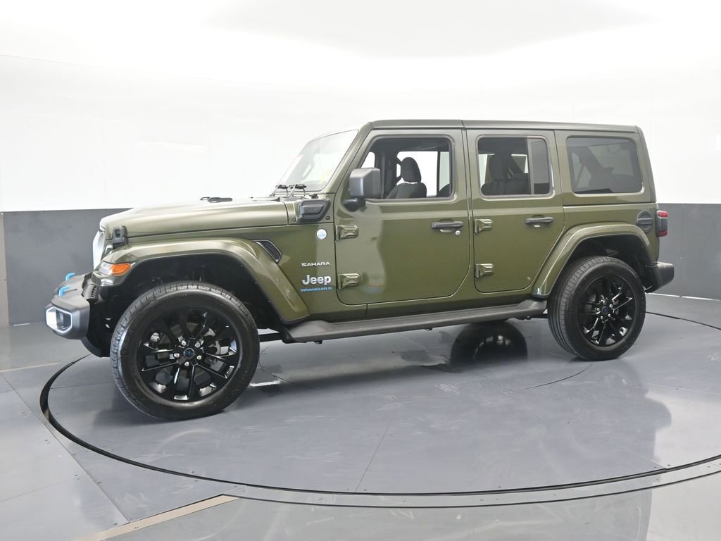 Used 2024 Jeep Wrangler Unlimited Sahara image 2