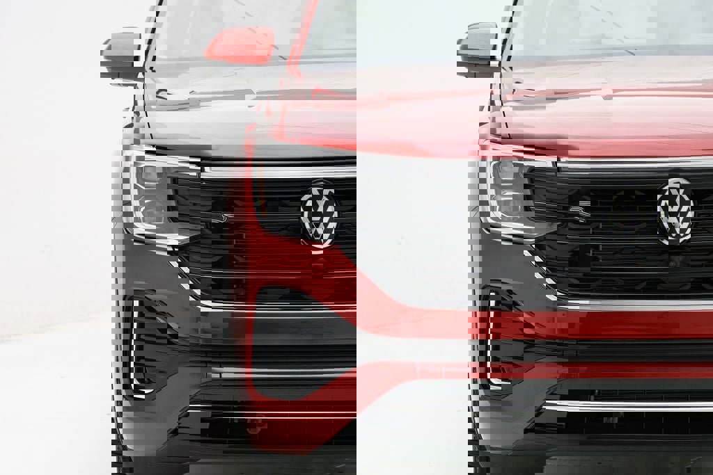 Used 2025 Volkswagen Atlas SEL Premium R-Line image 5