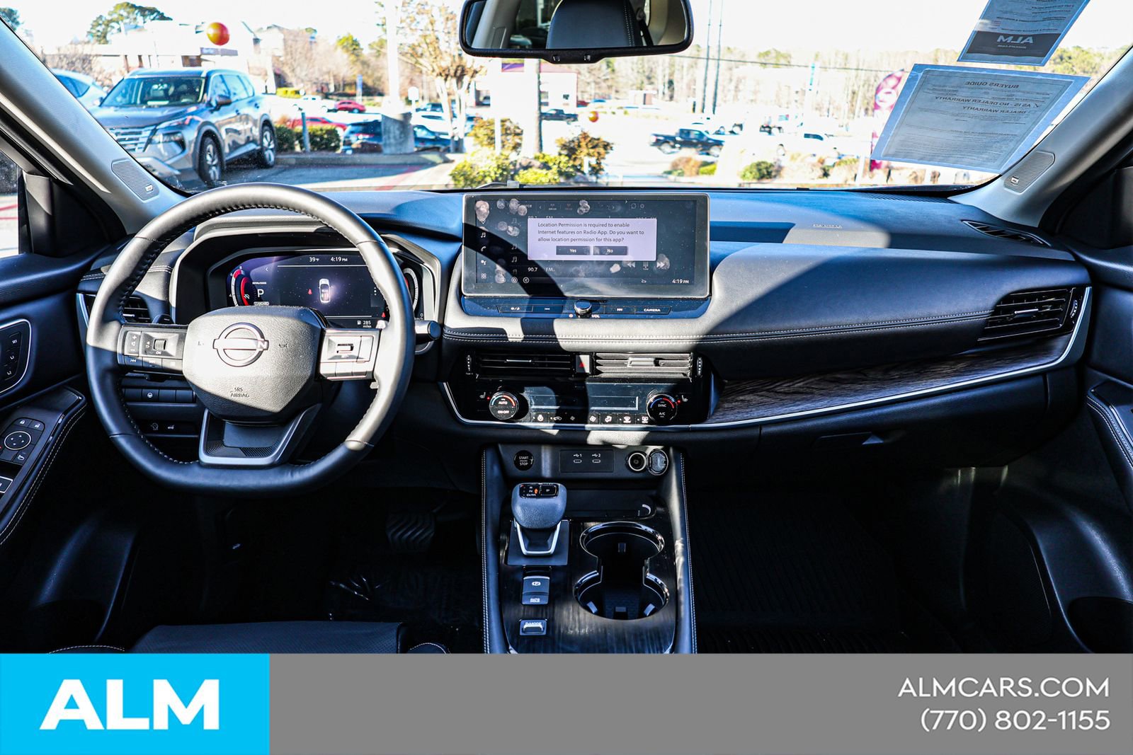 Used 2025 Nissan Rogue Platinum FWD image 24