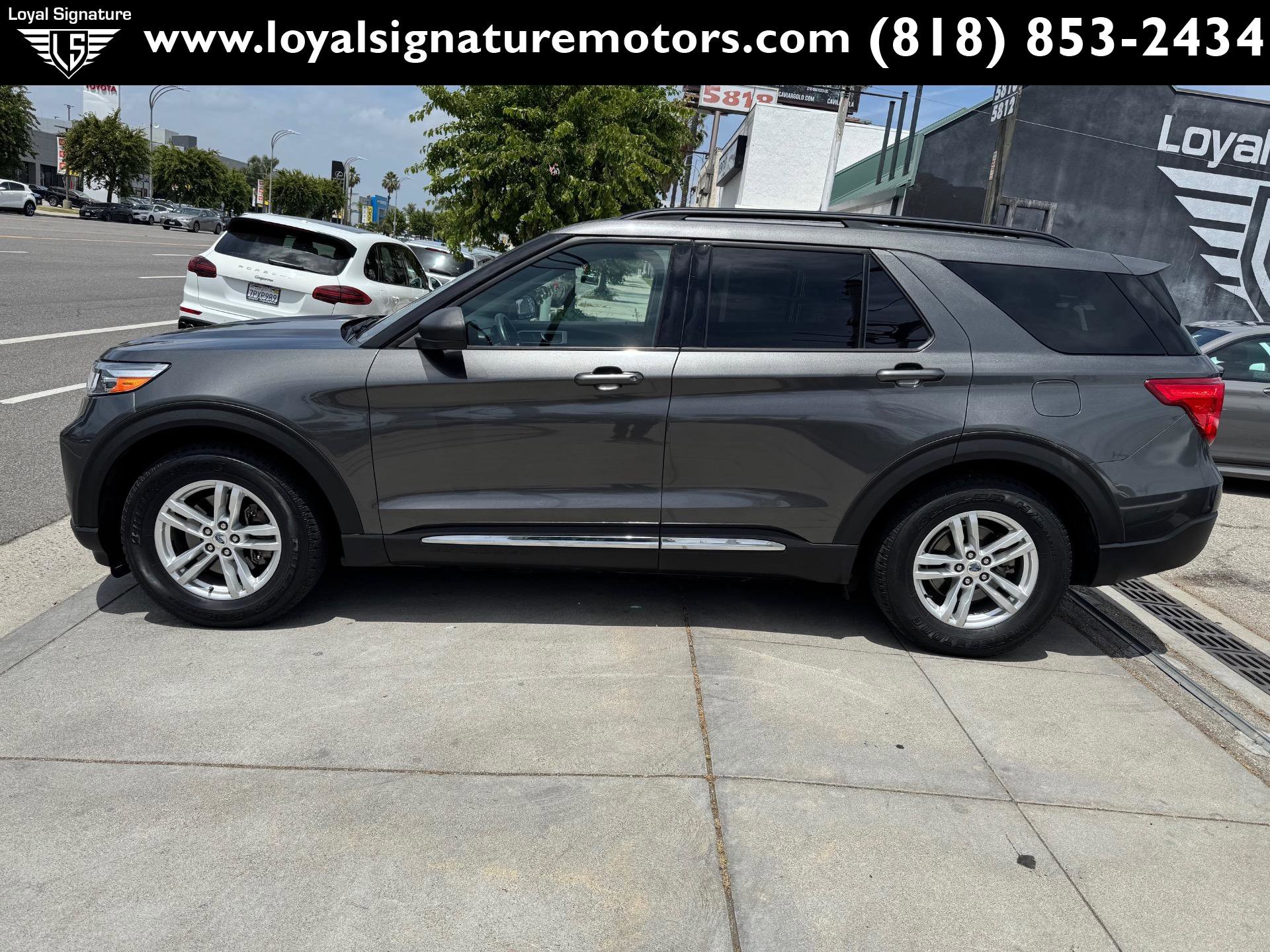 Used 2020 Ford Explorer XLT image 4