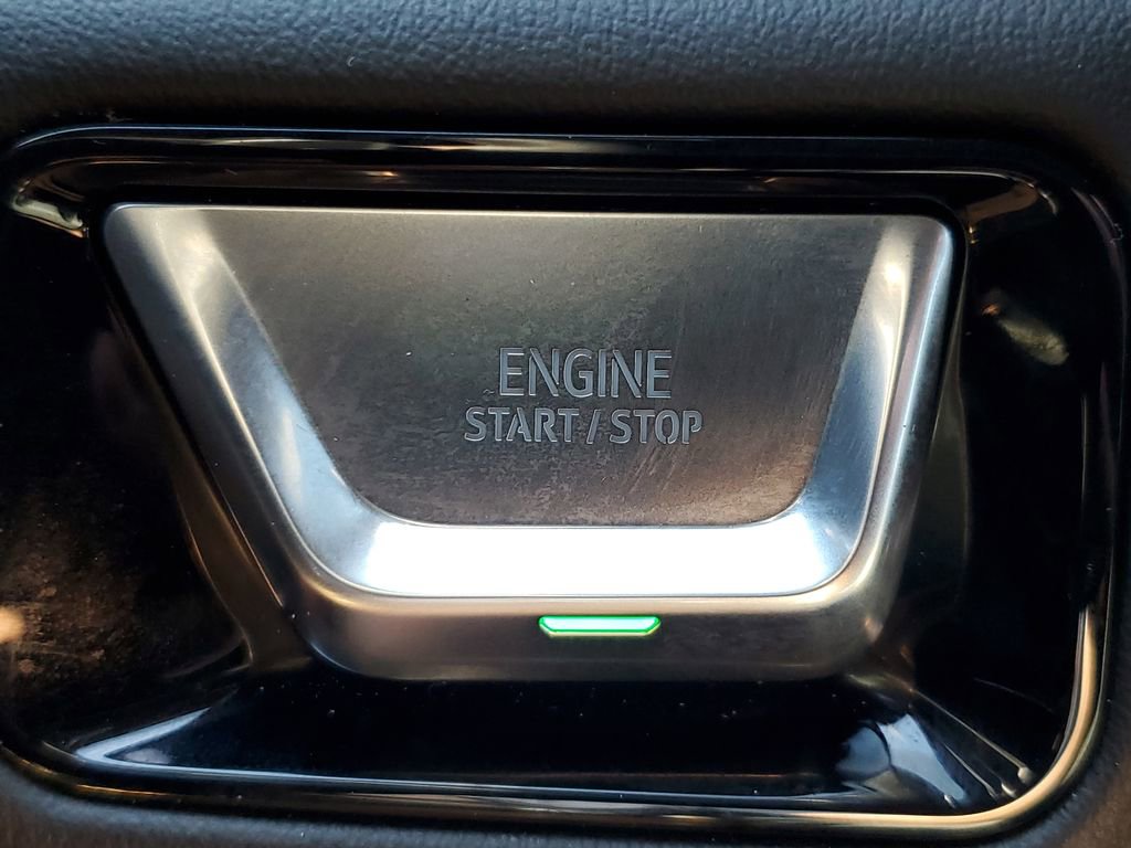 Used 2025 GMC Yukon AT4 w/ AT4 Premium Package image 27