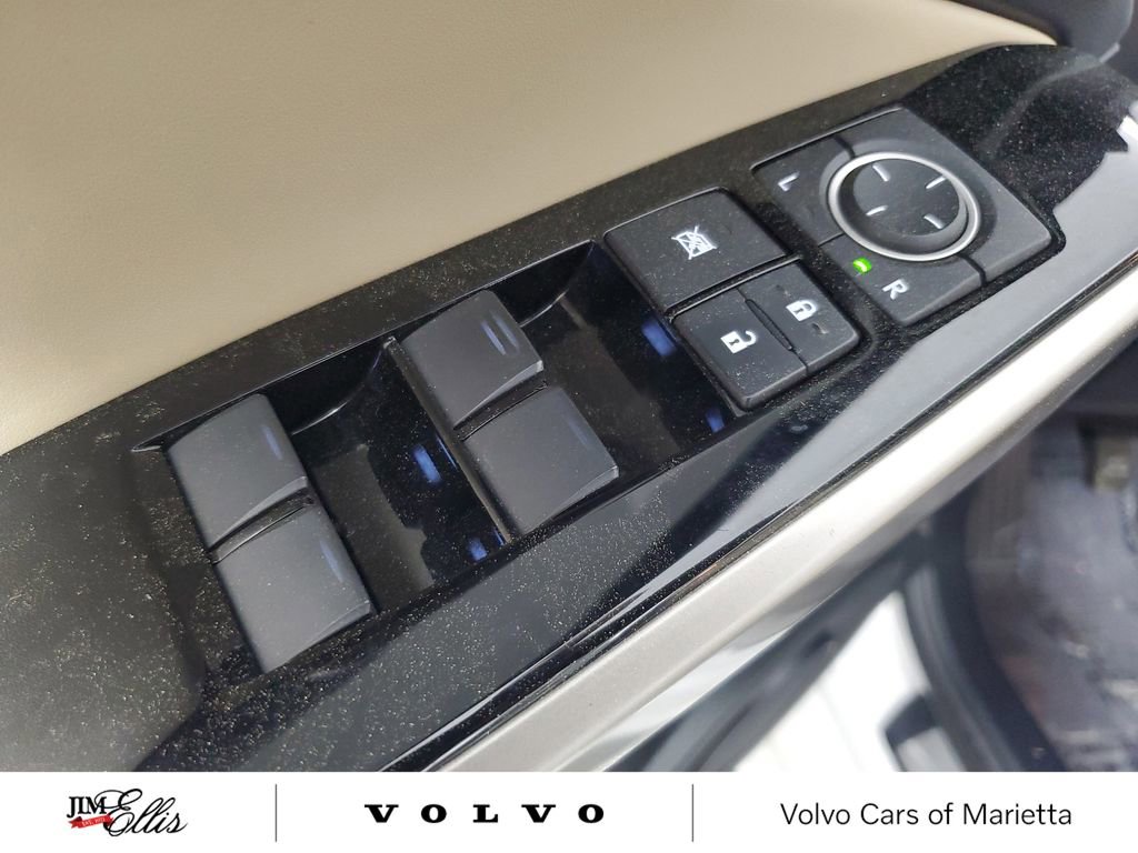 Used 2018 Lexus IS 300 w/ Accessory Package 2 image 20