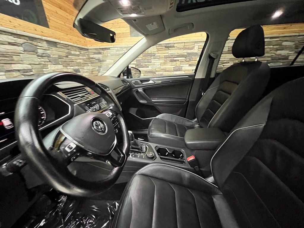 Used 2019 Volkswagen Tiguan SEL Premium AWD/4WD image 17