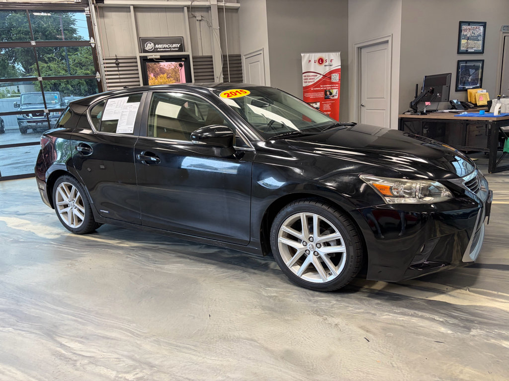 Used 2015 Lexus CT 200h FWD image 26