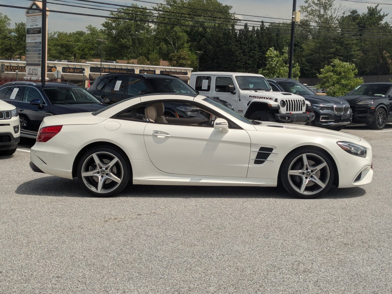 Used 2019 Mercedes-Benz SL 550 image 8
