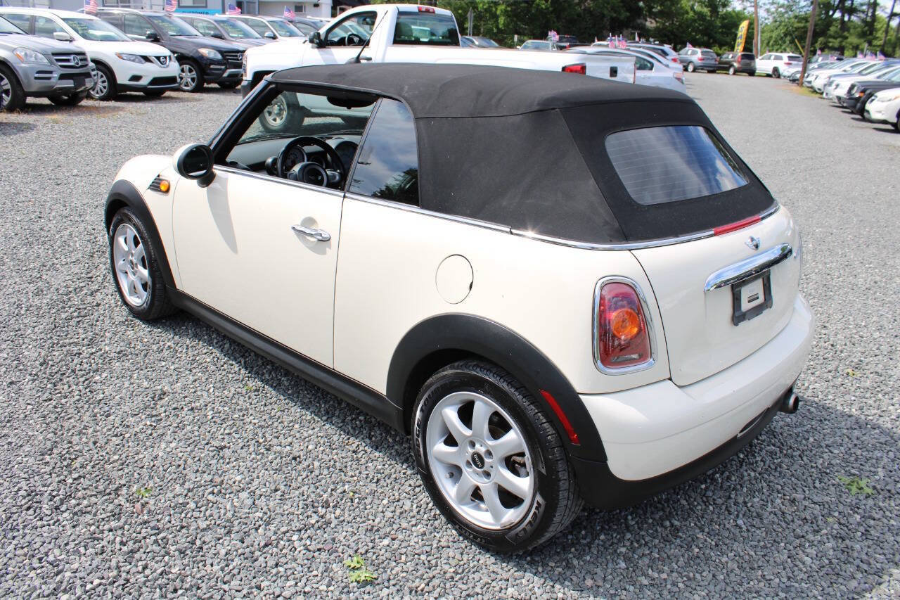 Used 2009 MINI Cooper Convertible FWD image 17