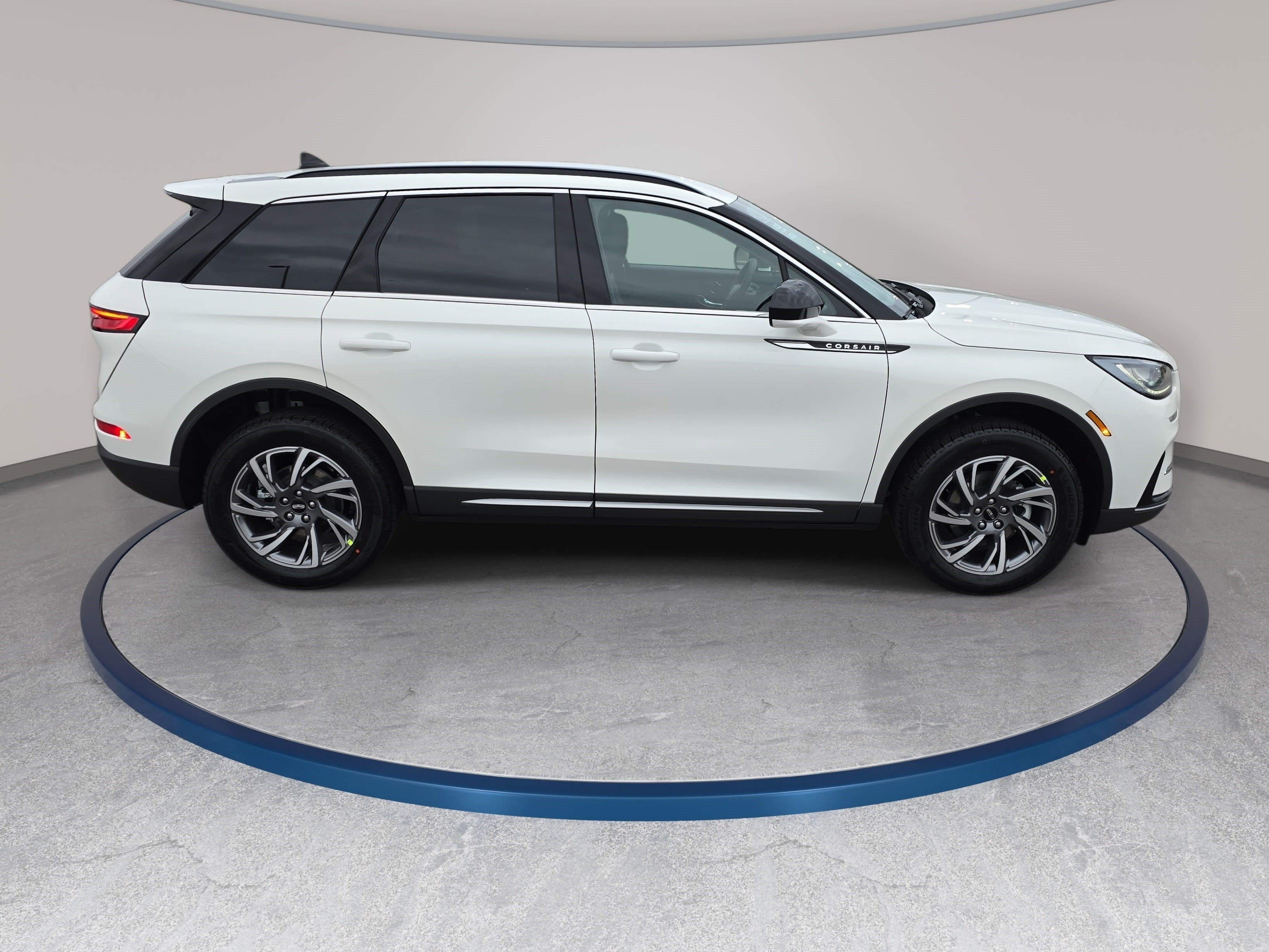 New 2026 Lincoln Corsair Premiere AWD/4WD image 4
