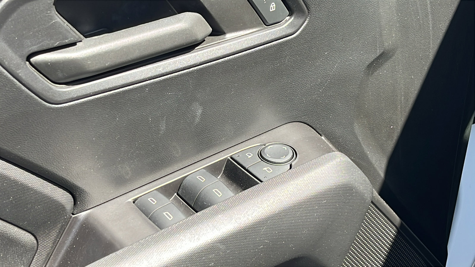 Used 2024 Chevrolet Colorado W/T RWD image 12