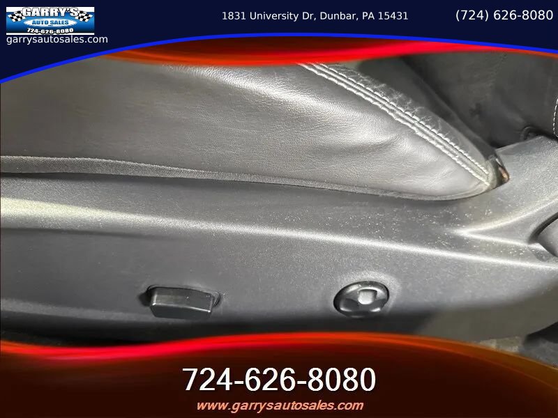 Used 2012 Dodge Challenger SRT8 w/ Premium Sound Group RWD image 18