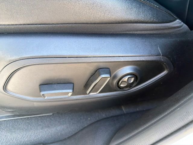 Used 2023 Jeep Grand Cherokee Limited AWD/4WD image 15