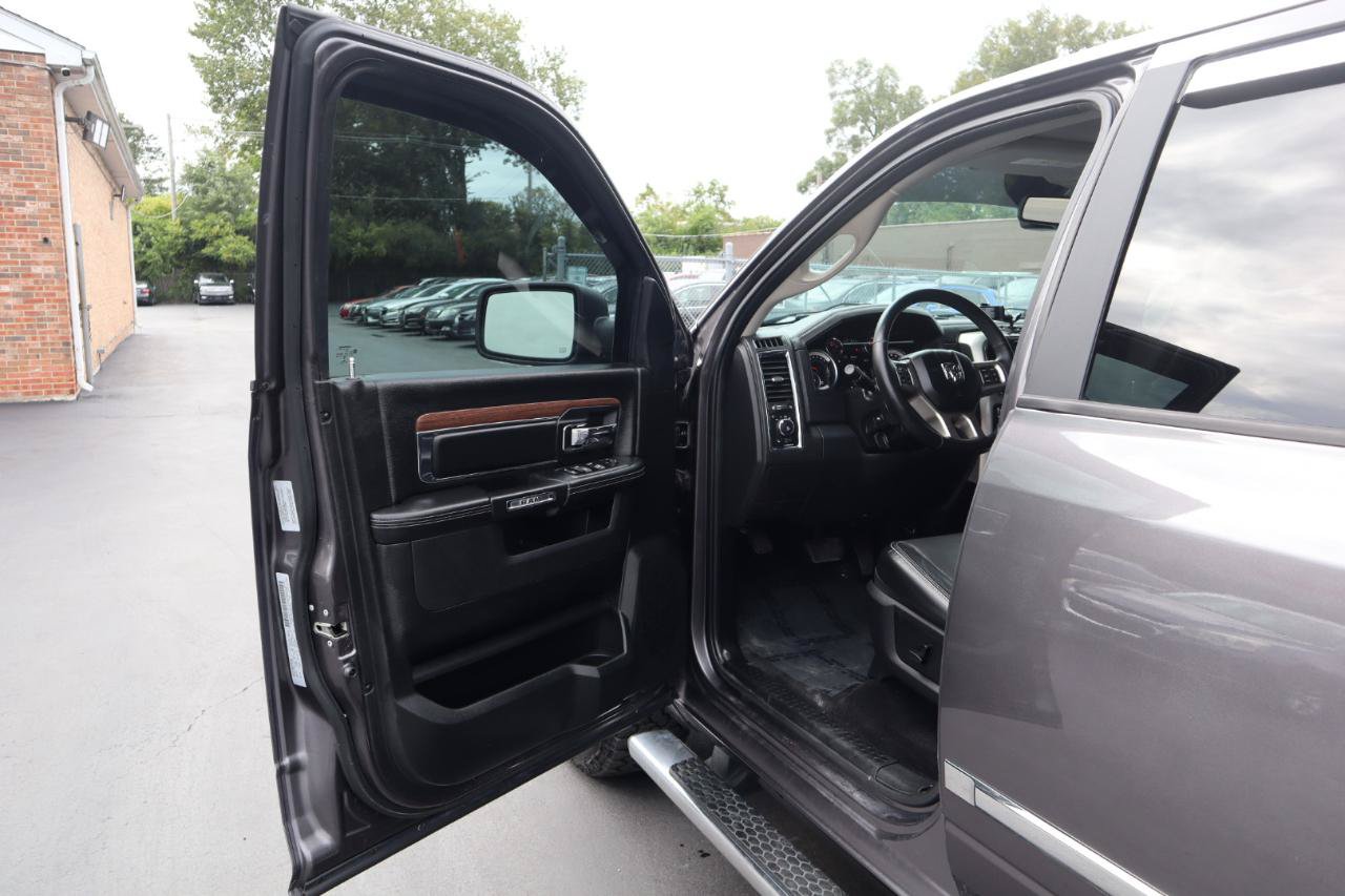 Used 2017 RAM 1500 Laramie w/ Convenience Group AWD/4WD image 19