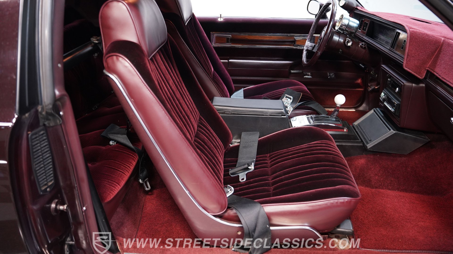 Used 1988 Oldsmobile Cutlass Supreme Classic Brougham RWD image 38