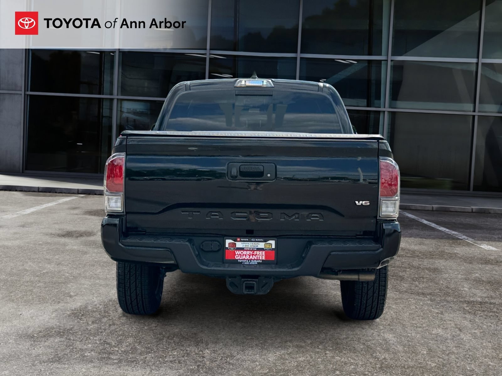 Used 2021 Toyota Tacoma TRD Sport AWD/4WD image 9