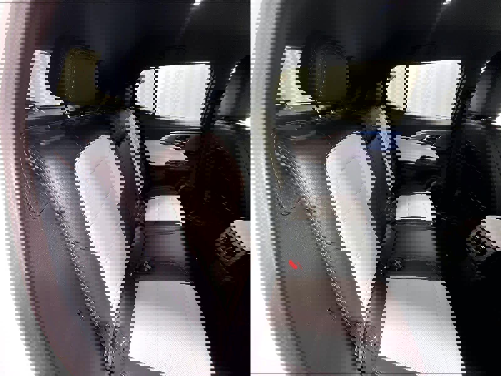 Used 2025 Chevrolet Equinox EV LT image 16