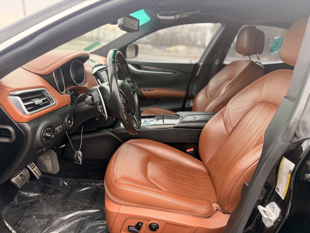 Used 2016 Maserati Ghibli image 9