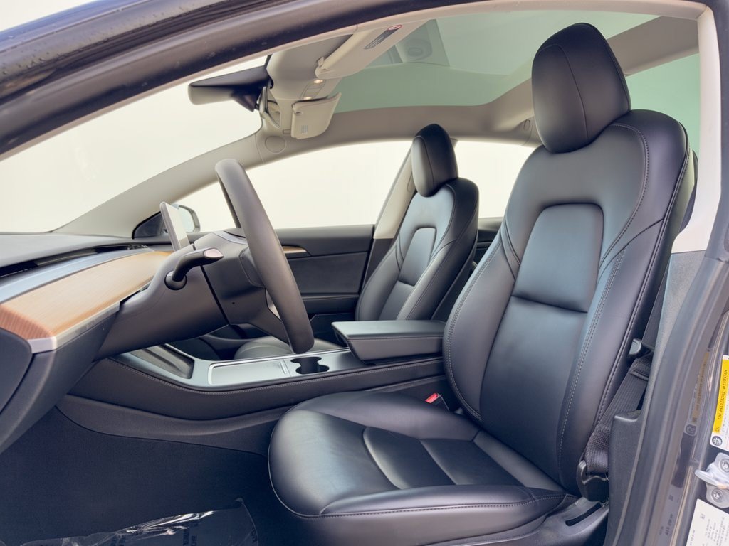 Used 2023 Tesla Model 3 Standard Range RWD image 5