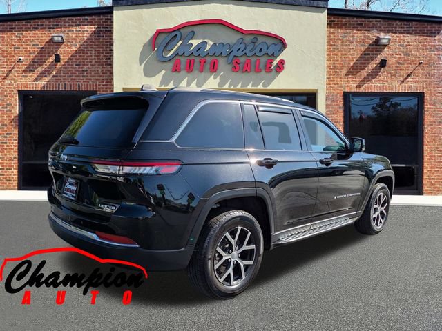 Used 2025 Jeep Grand Cherokee Limited AWD/4WD image 4