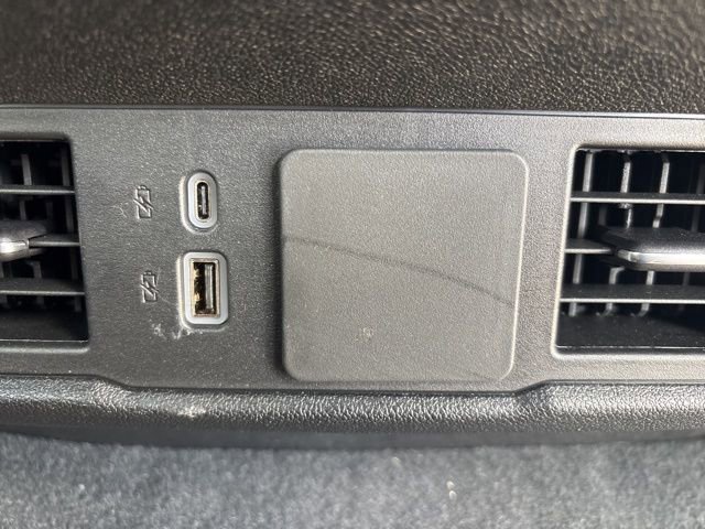 Used 2025 Chevrolet Silverado 2500 Custom w/ Custom Value Package image 17