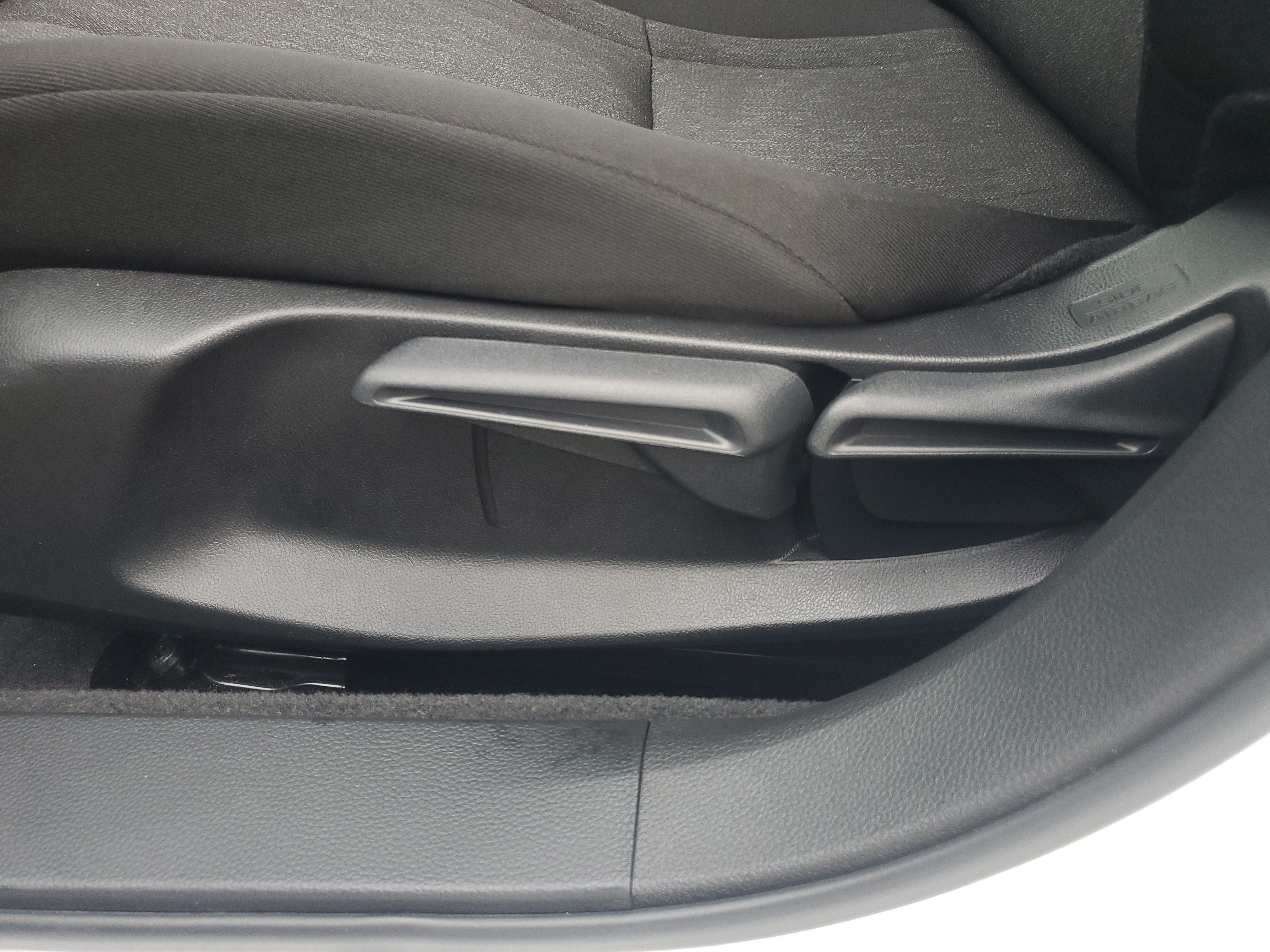 Certified 2025 Honda Accord LX image 21