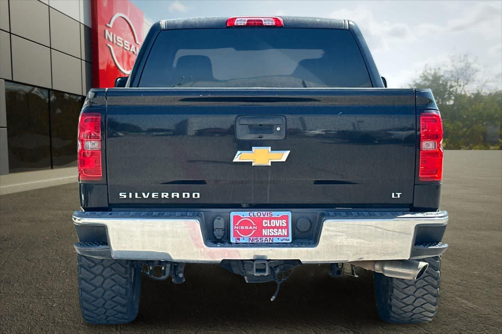 Used 2015 Chevrolet Silverado 1500 LT w/ LT Convenience Package RWD image 8