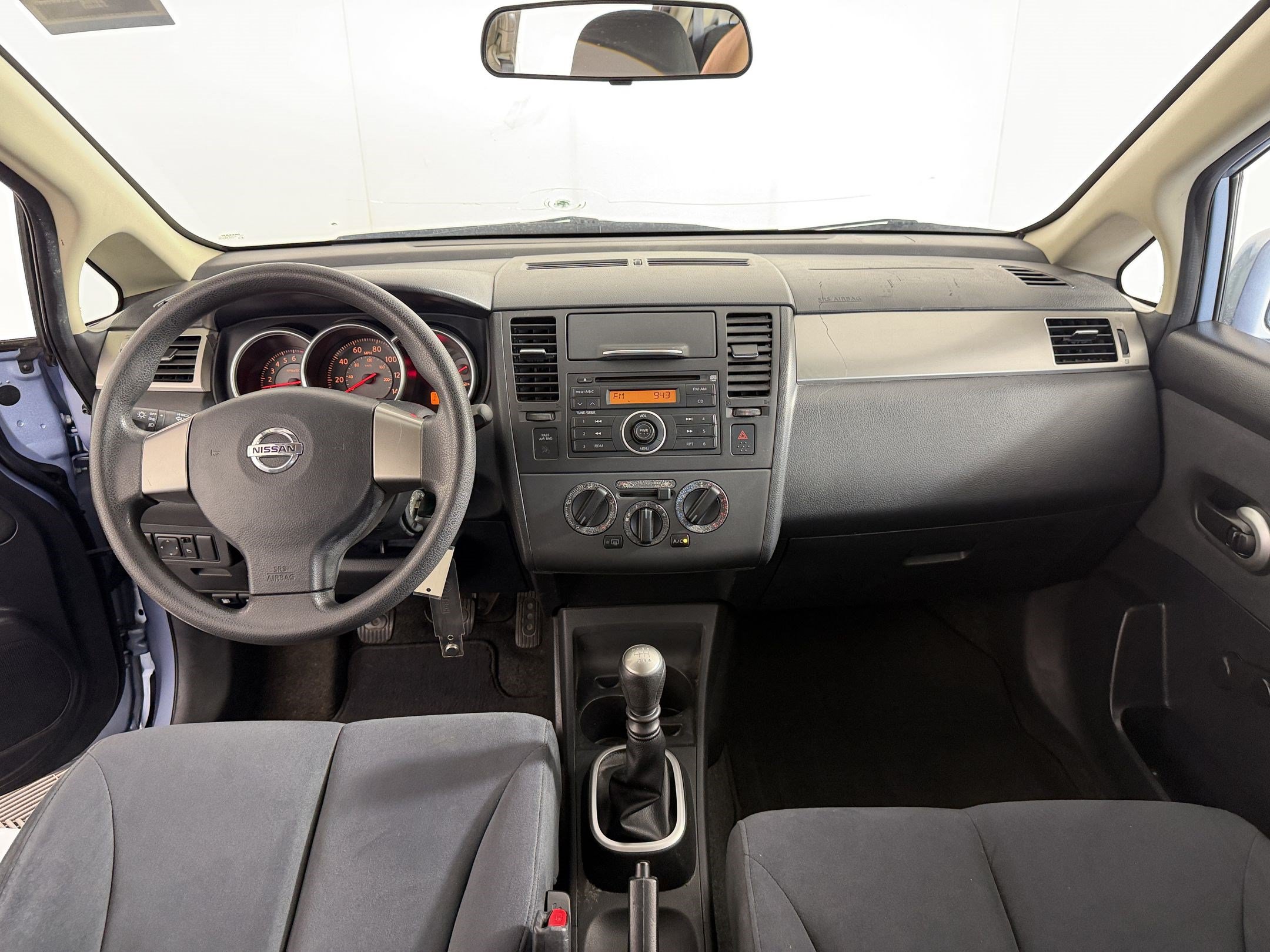 Used 2009 Nissan Versa 1.8 S w/ ABS Pkg FWD image 15