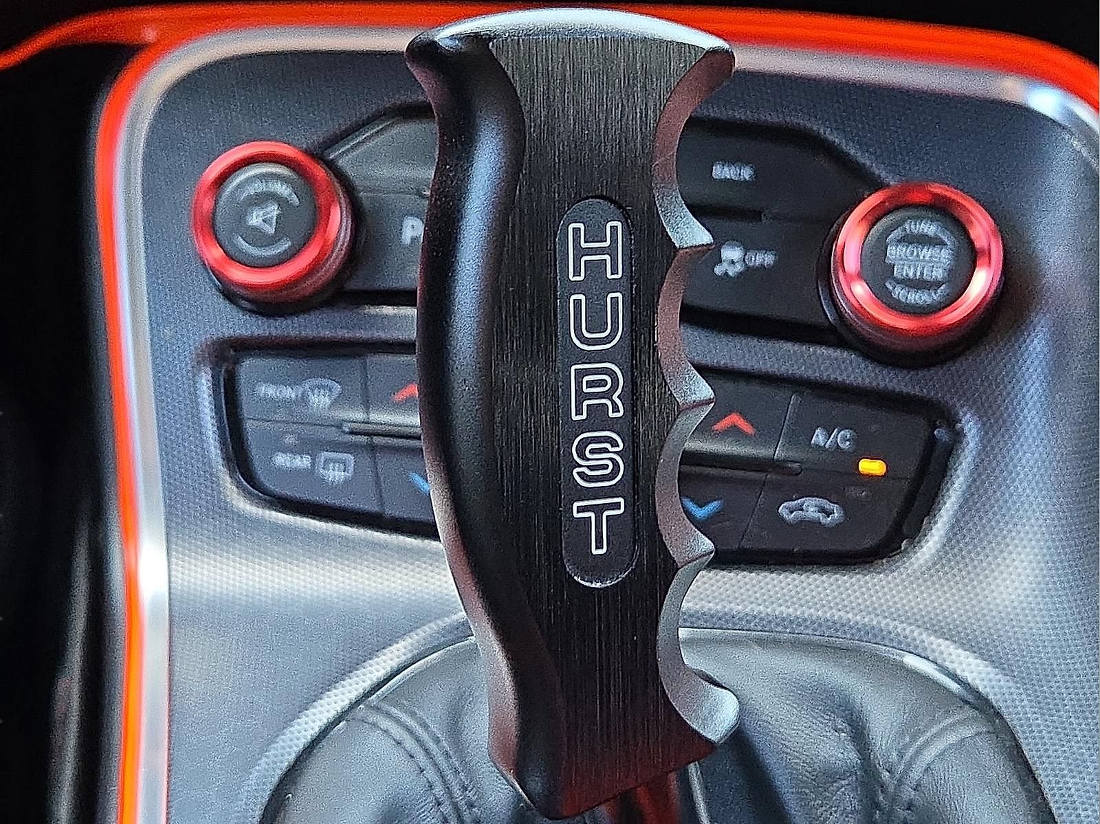 Used 2015 Dodge Challenger R/T Plus RWD image 22