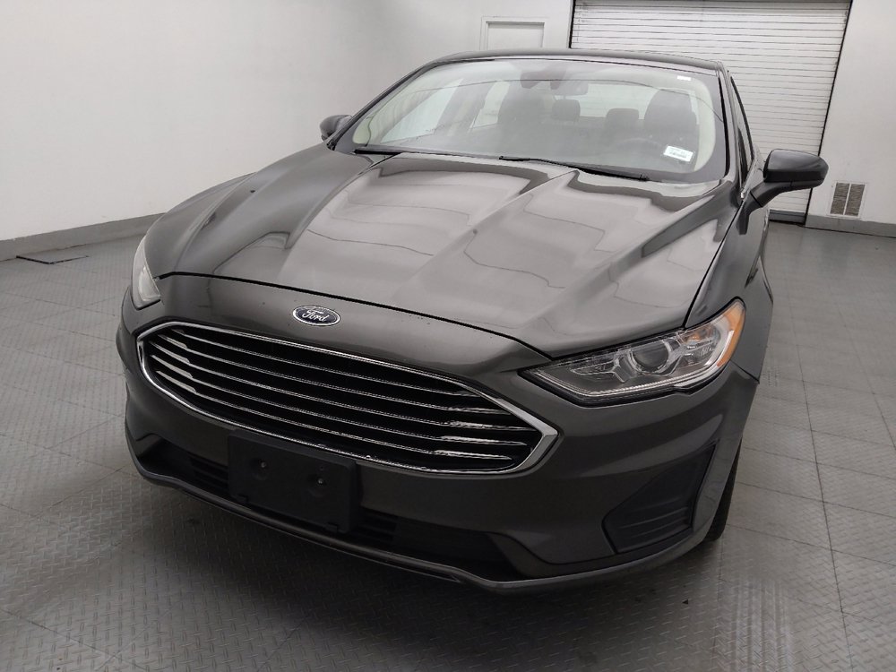 Used 2019 Ford Fusion SE FWD image 15