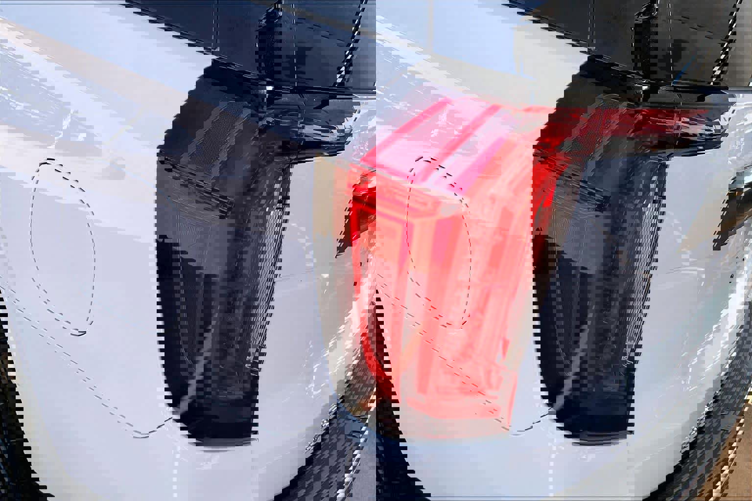 Used 2021 GMC Yukon XL AT4 w/ AT4 Premium Plus Package image 27