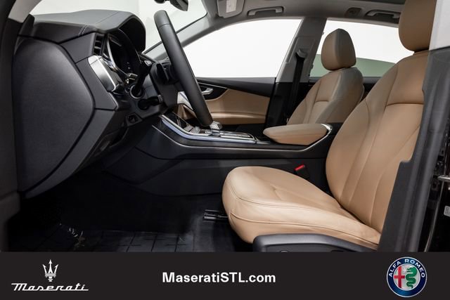 Used 2023 Audi Q8 Premium w/ Convenience Package image 10