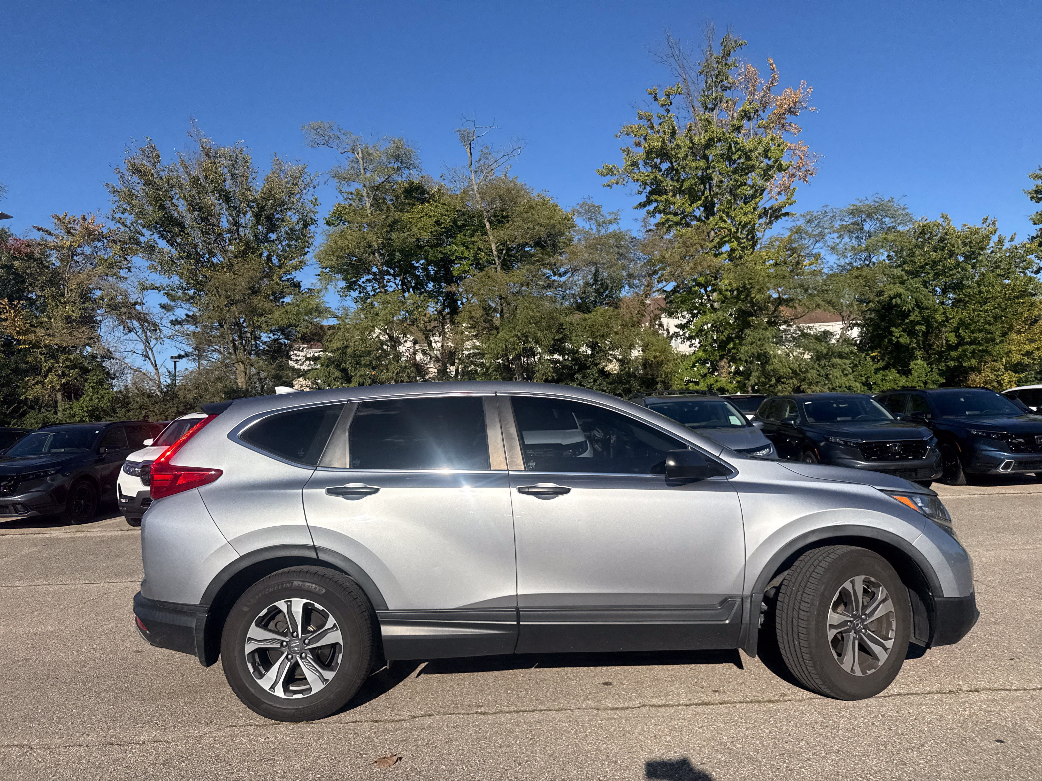 Used 2017 Honda CR-V LX image 22