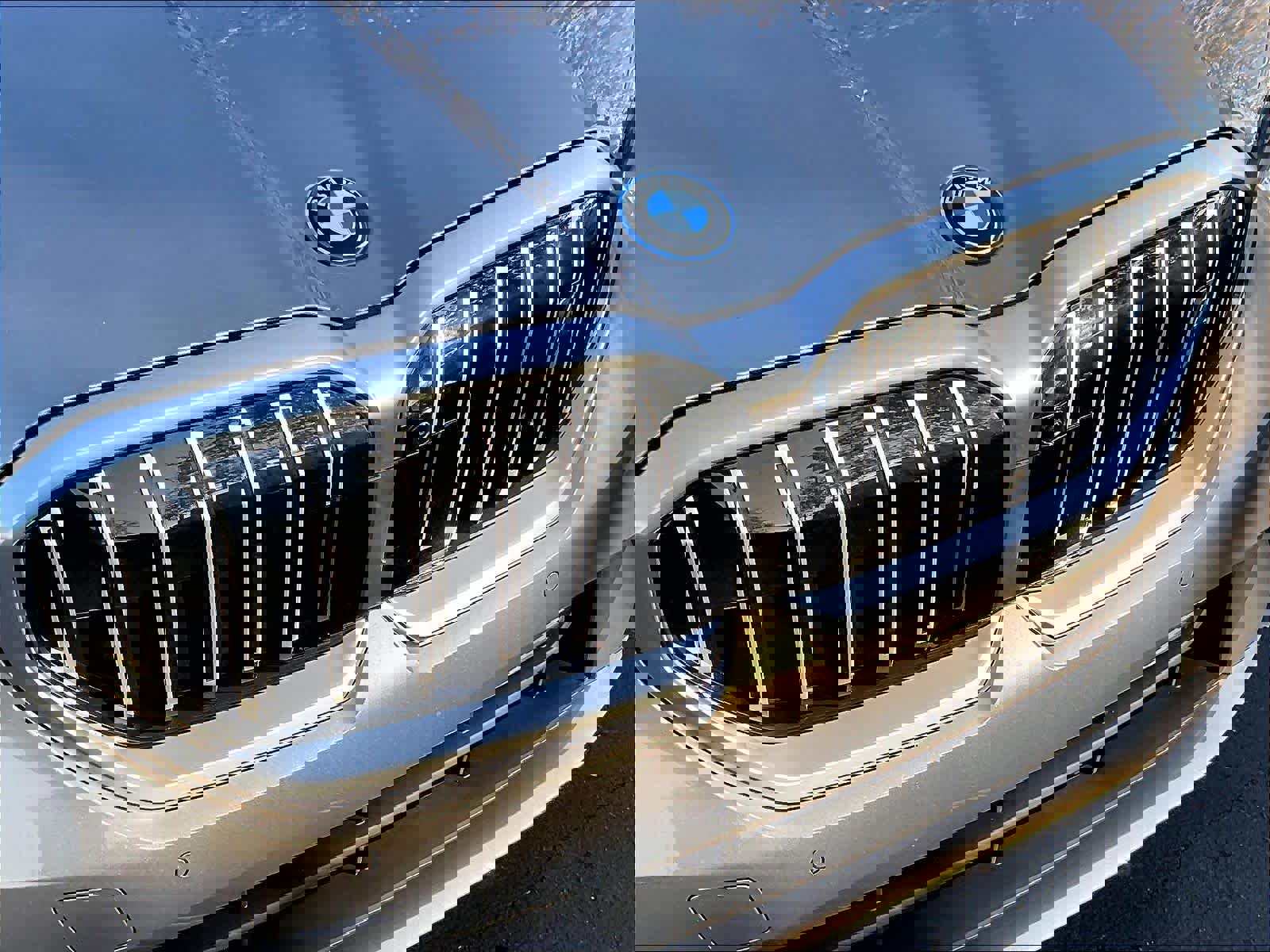 Certified 2026 BMW i5 eDrive40 w/ Premium Package image 30