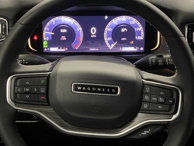 Used 2023 Jeep Wagoneer L Series III w/ Preferred Equipment Group image 18