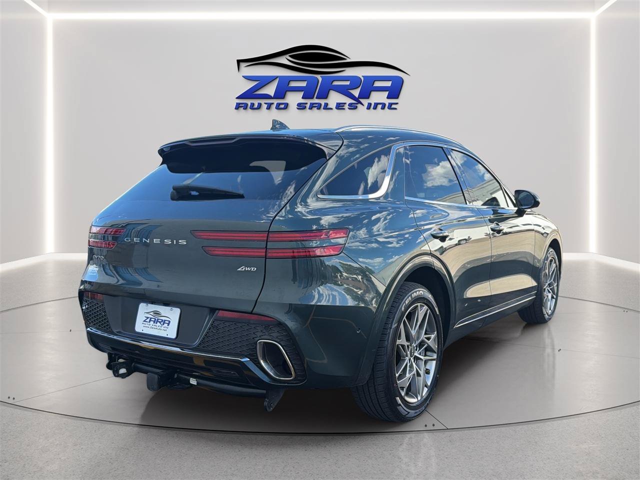 Used 2023 Genesis GV70 2.5T w/ Advanced Package AWD/4WD image 7