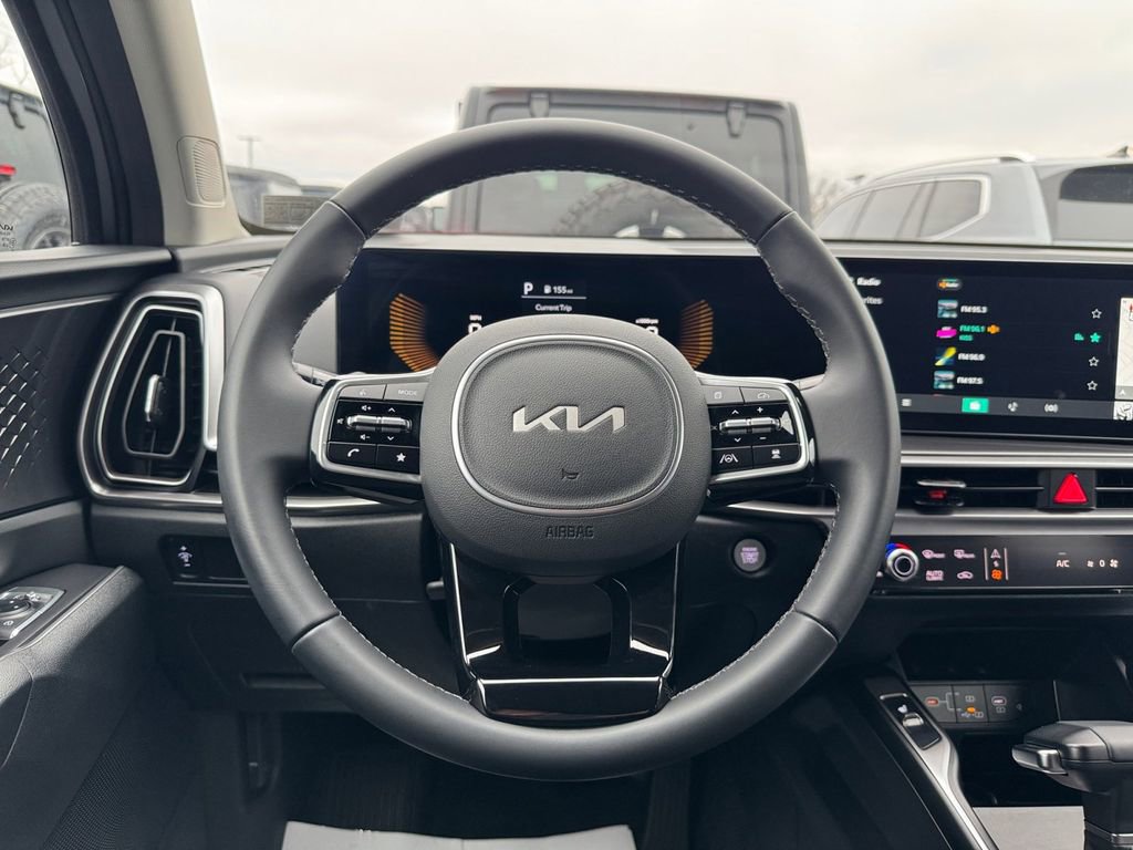 Certified 2025 Kia Sorento S image 15