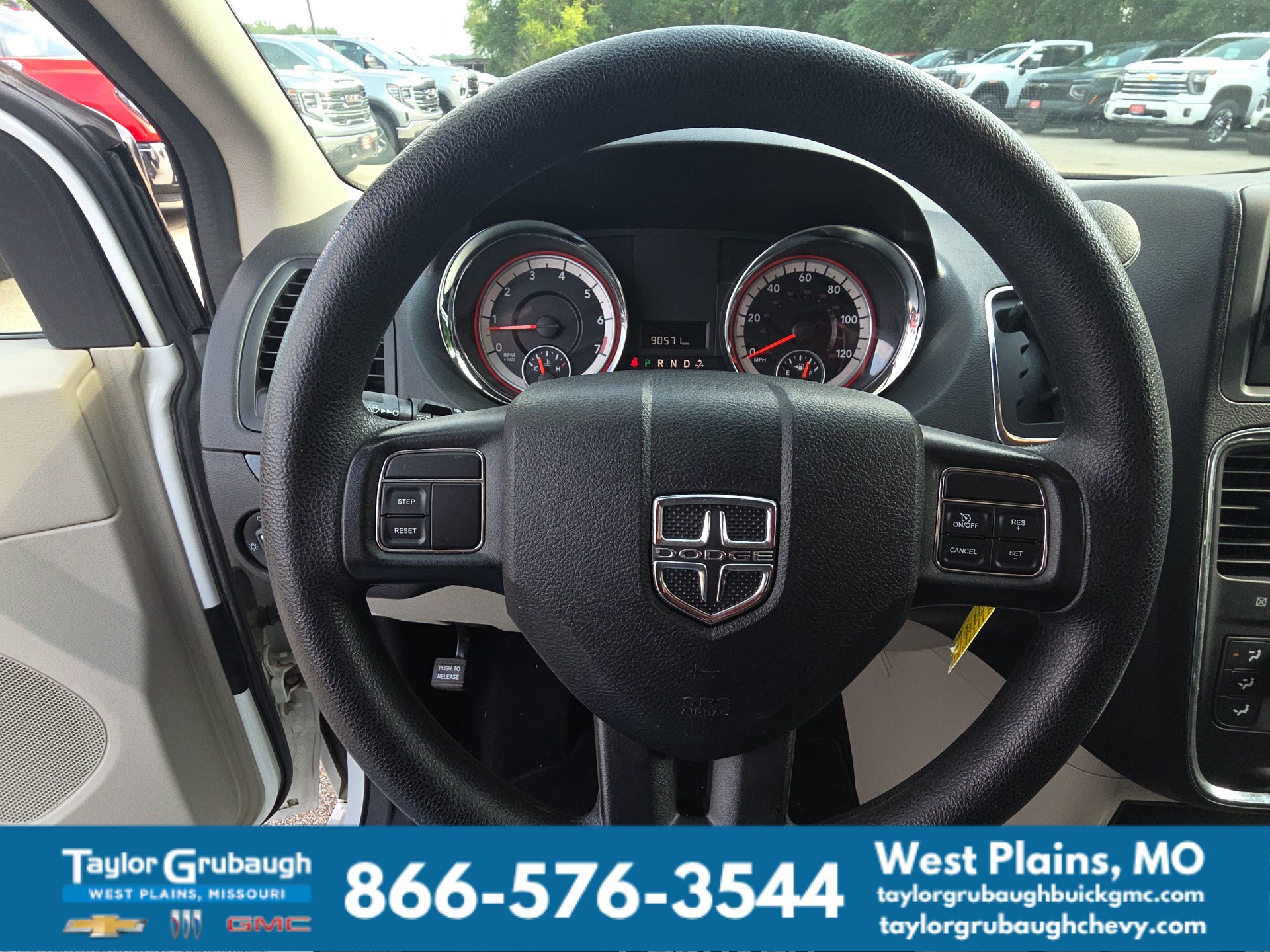 Used 2014 Dodge Grand Caravan SE w/ Quick Order Package 29E SE FWD image 17