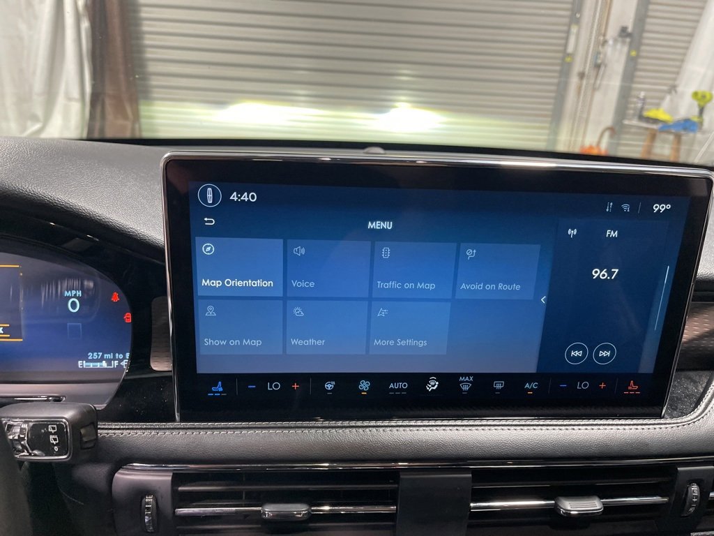 Used 2024 Lincoln Corsair Reserve w/ Equipment Group 201A image 34