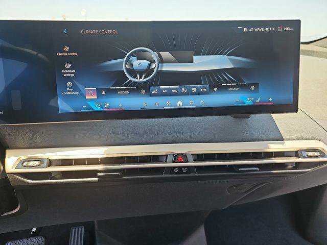 New 2026 BMW iX xDrive60 w/ Executive Package image 22