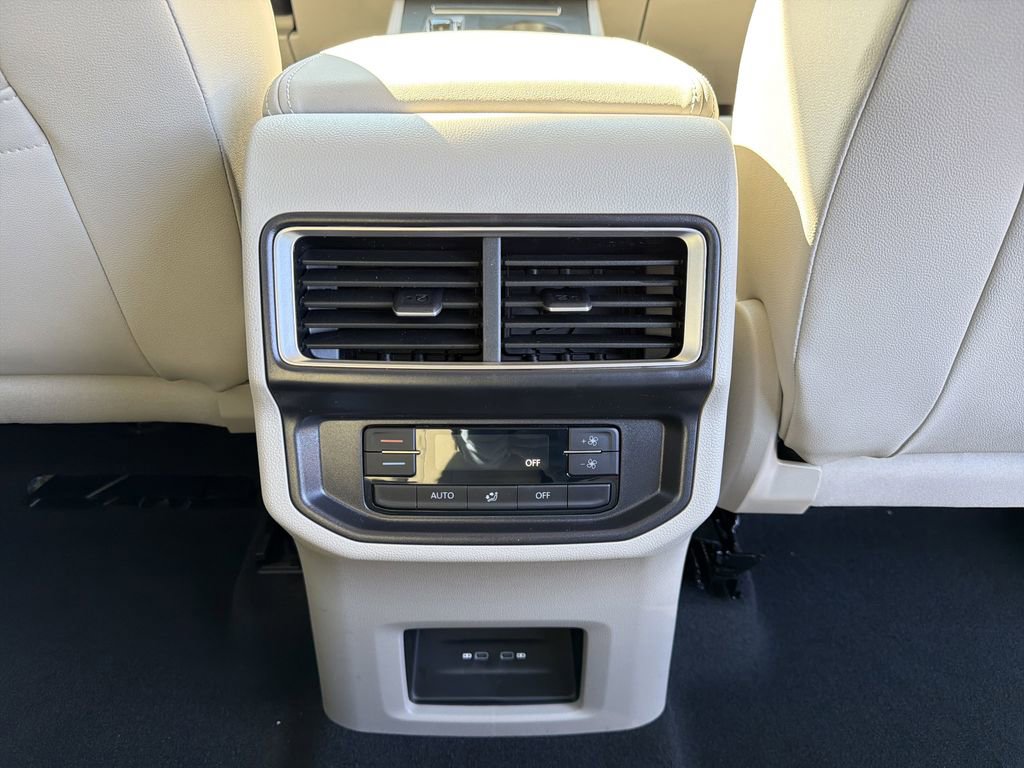 New 2026 Volkswagen Atlas SE image 24