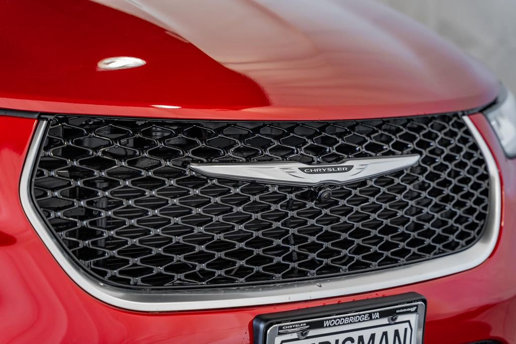 New 2026 Chrysler Pacifica Pinnacle image 11
